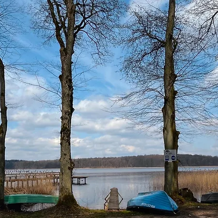 Dom Nad Jeziorem Sauna Balia Z Jacuzzi