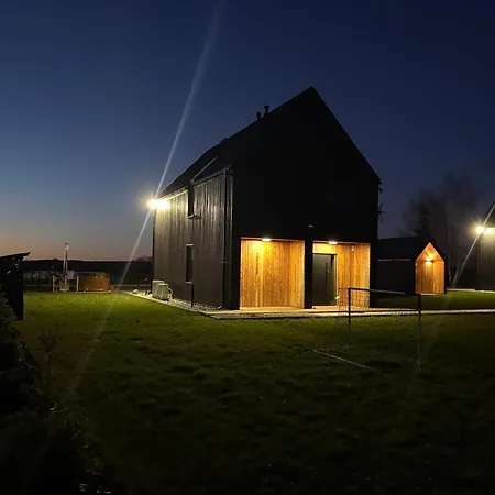 Dom Nad Jeziorem Sauna Balia Z Jacuzzi